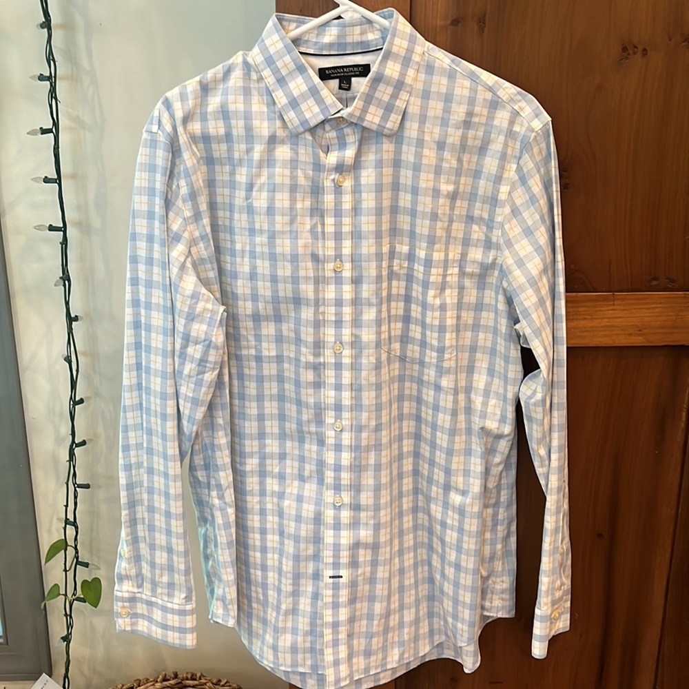 Lot of 10 polo Ralph Lauren and banana republic dress shirts.